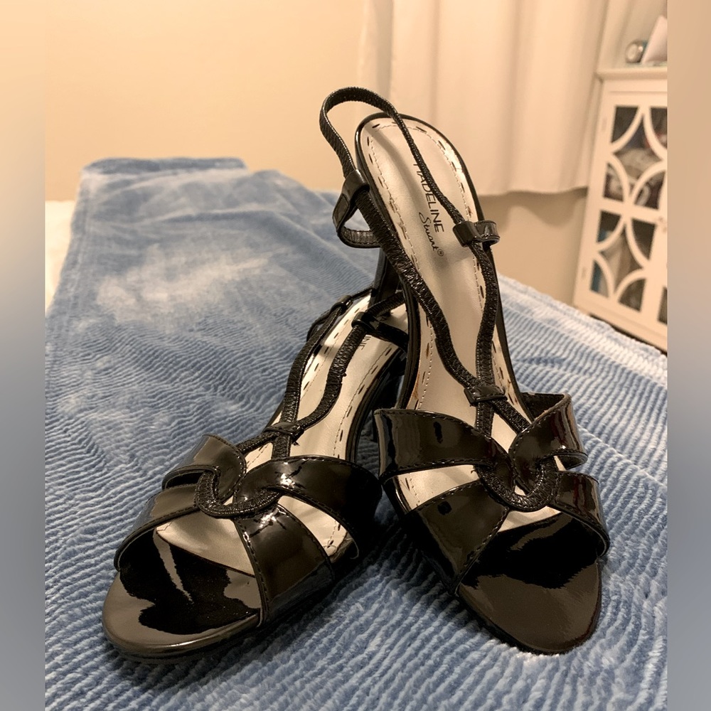 Women’s Madeline Stuart Black Strapy Dress Shoes Size 7 1/2 W